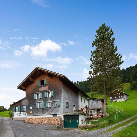 Vintage Holiday Home In Vorarlberg Near Ski Area 施瓦岑贝格 外观 照片